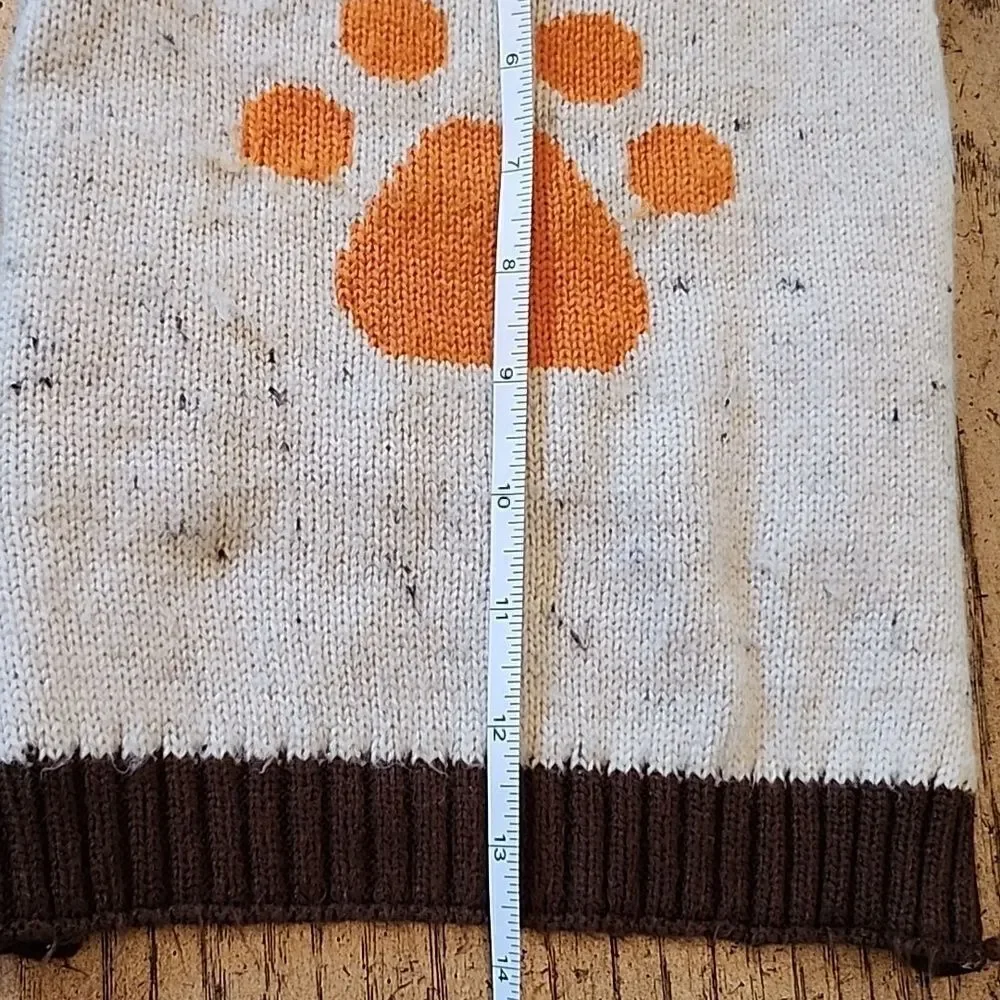 Dog sweater paw size M